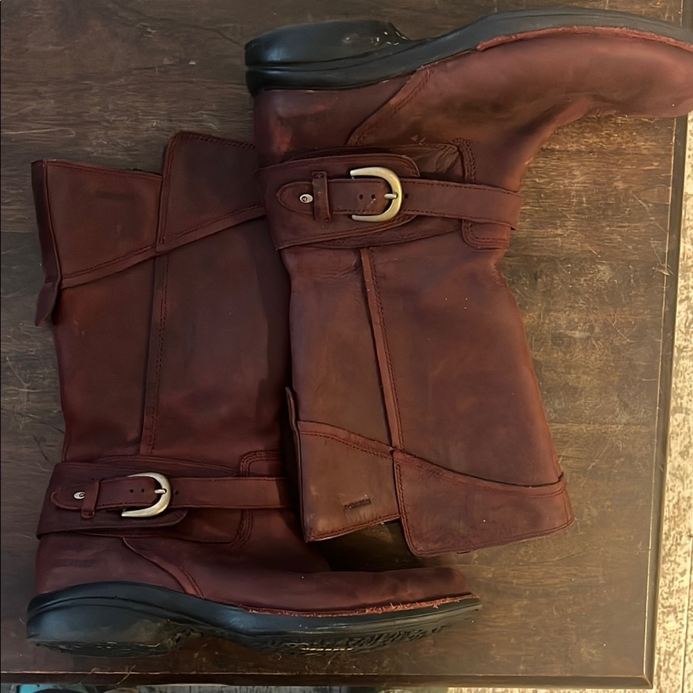 Merrell burgundy leather boots women’s size 9